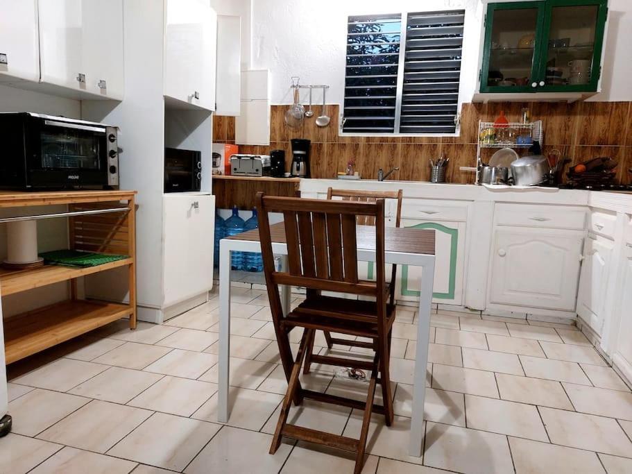 סנט-רוז La Petite Maison, Spacieuse, Avec Jardin / Parking מראה חיצוני תמונה